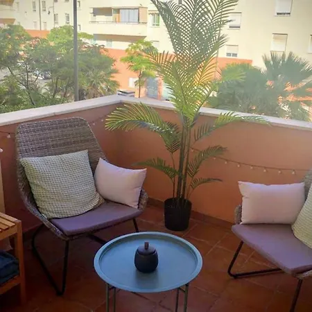 Apartment El Pescadito. Con Piscina In Costa Del Sol *